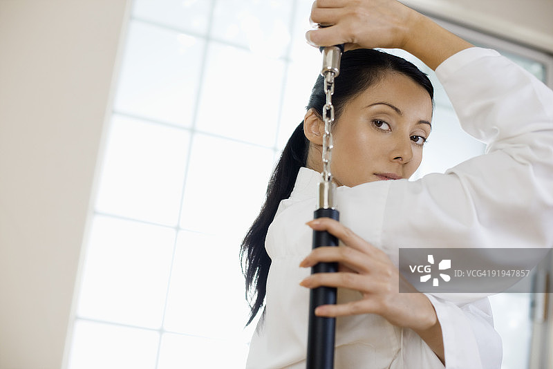 女医生在医院检查病人图片素材