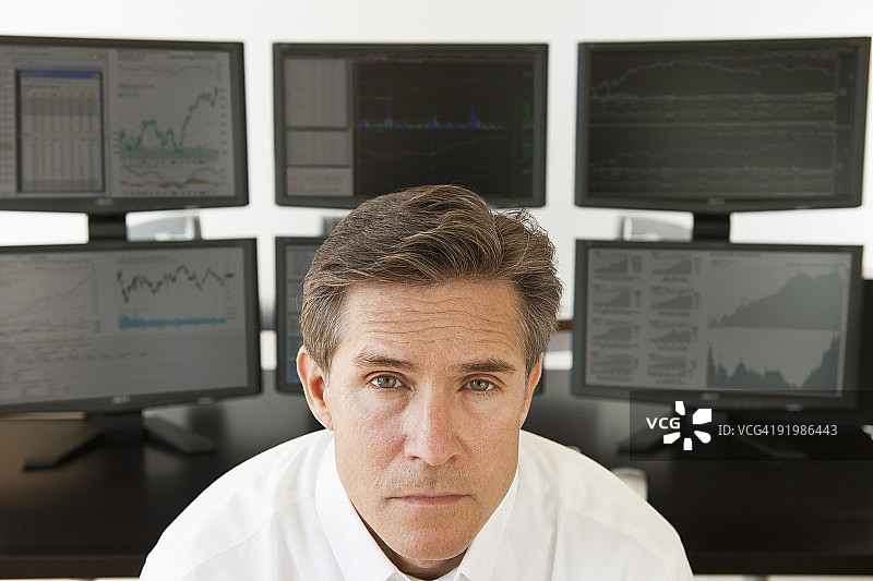 华尔街商人肖像图片素材