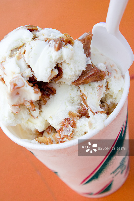 花生酱卷冰淇淋图片素材