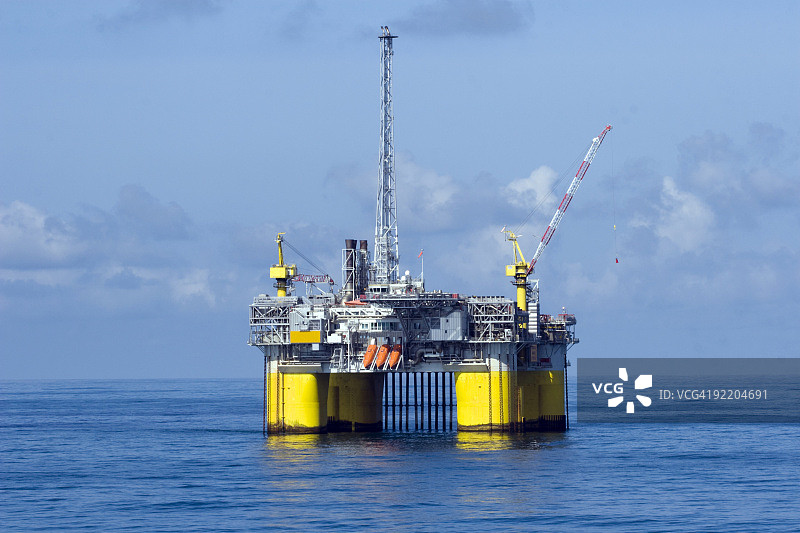 海上石油钻井平台图片素材