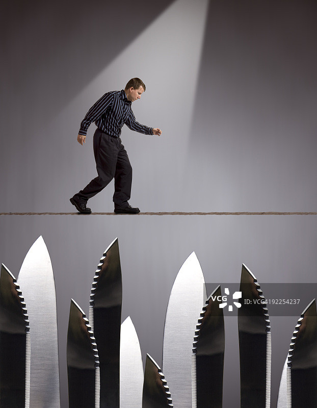 危险预警（概念与金钱系列）图片素材