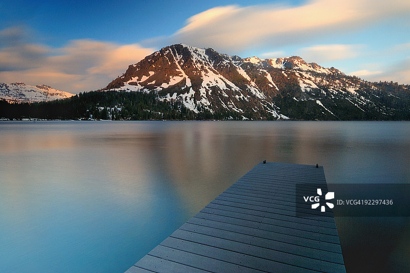 落叶湖图片素材