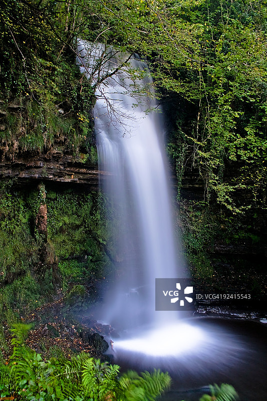 倾倒白糖图片素材