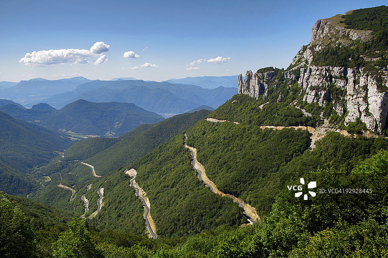 法国葱郁山景图片素材