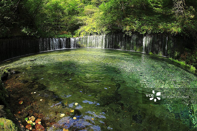 轻井泽白丝瀑布图片素材