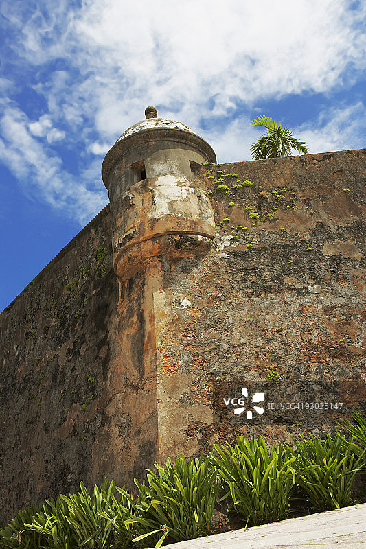莫罗城堡仰视角度，旧圣胡安，圣胡安，波多黎各图片素材