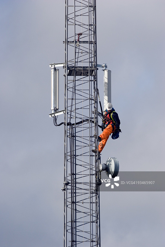 移动电话蜂窝天线维护图片素材