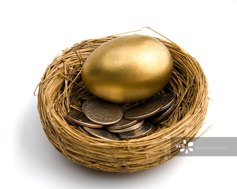 带硬币的储蓄罐图片素材