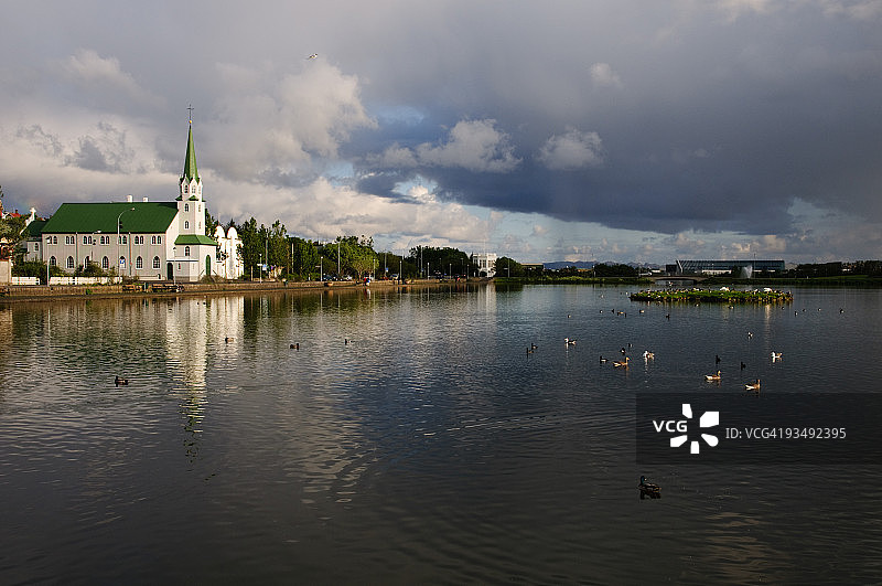 托宁湖，雷克雅未克，冰岛图片素材