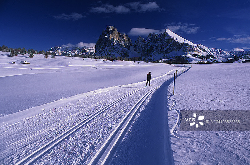 多洛米蒂山脉Alpe di Siusi北欧滑雪图片素材