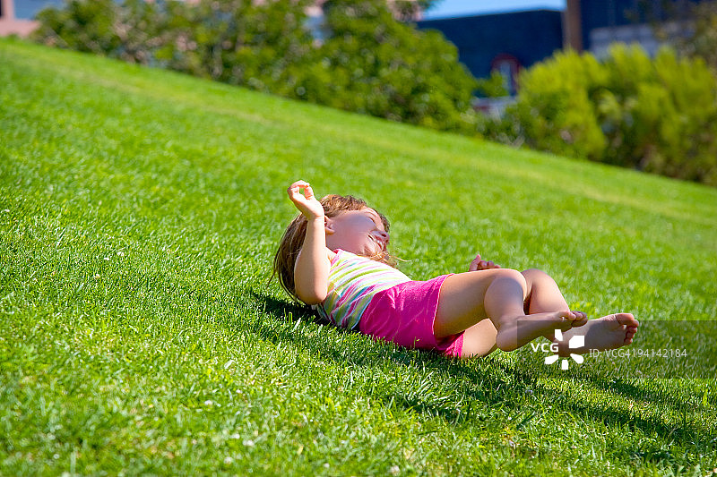 快乐地下去图片素材