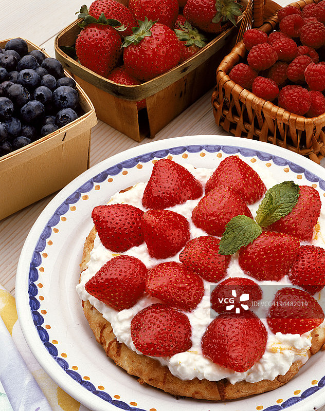 奶油草莓挞图片素材