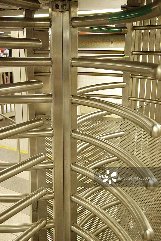 地铁旋转栅门图片素材