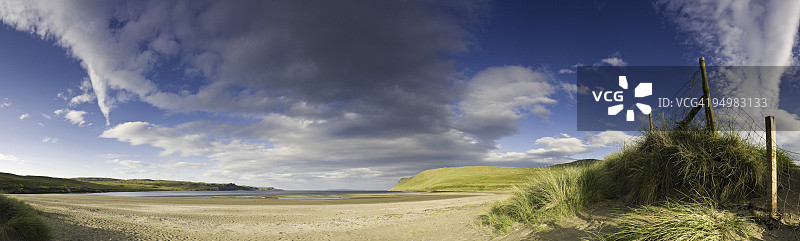 空旷的岛屿海滩全景图片素材