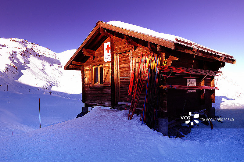 医疗滑雪小屋图片素材