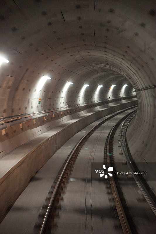 加拿大不列颠哥伦比亚省温哥华地下天车隧道图片素材