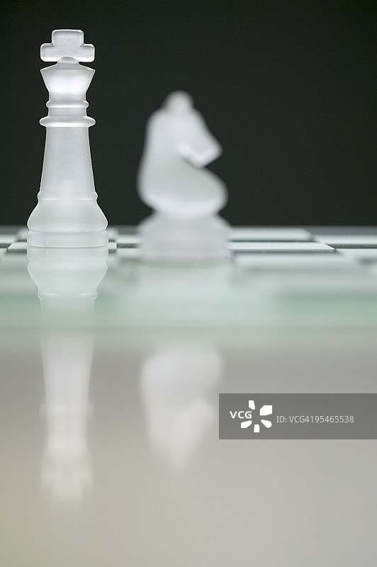 玻璃国际象棋游戏图片素材