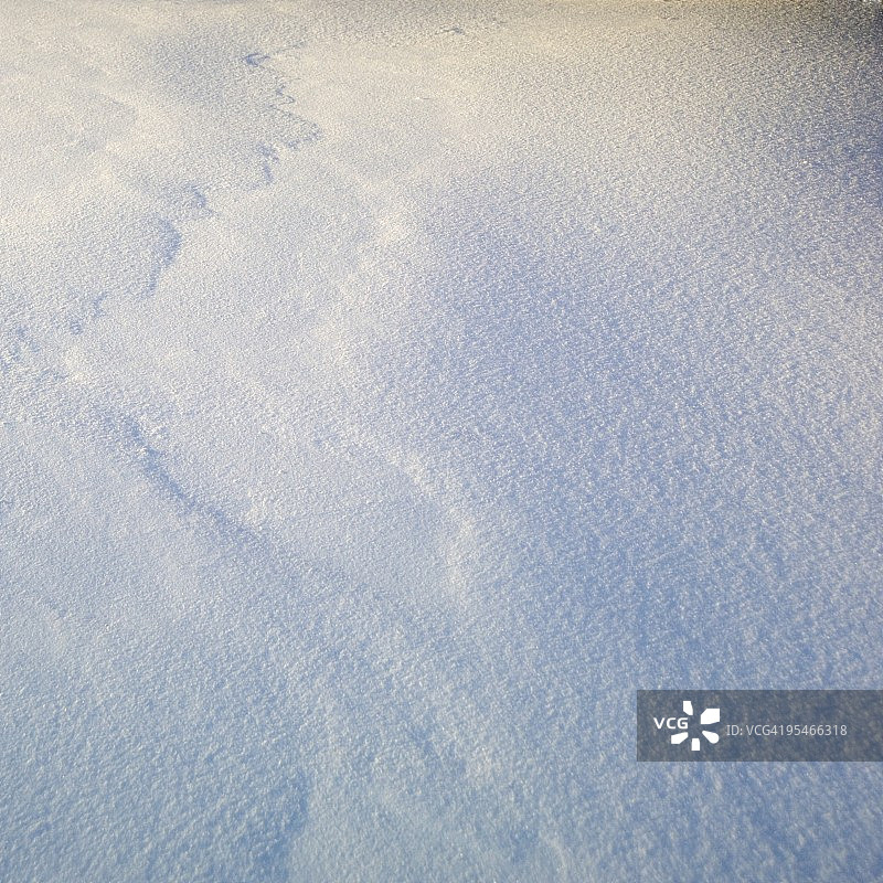 白雪覆盖的平原图片素材