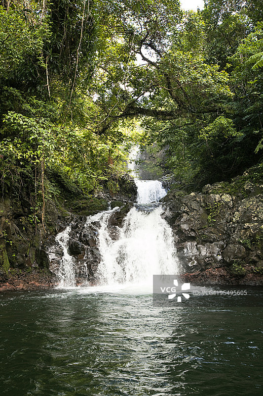 斐济瀑布图片素材