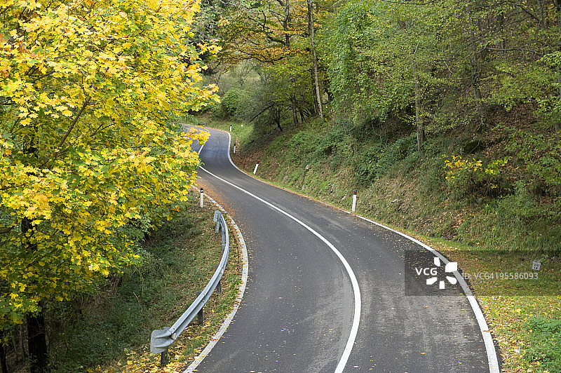 卡拉山口沿途风光图片素材
