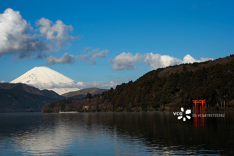 箱根国家公园芦之湖的富士山图片素材