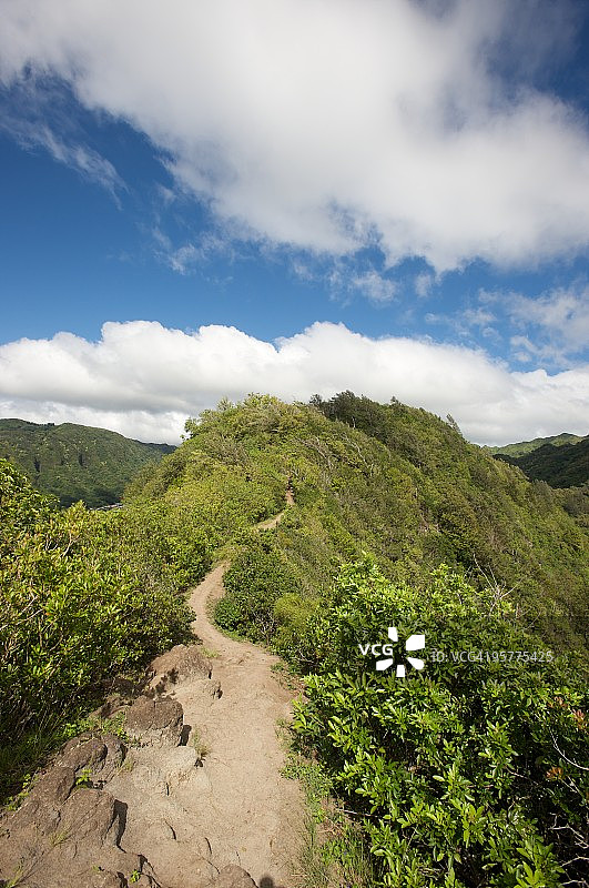 瓦希利亚山脊步道徒步，瓦胡岛，夏威夷图片素材