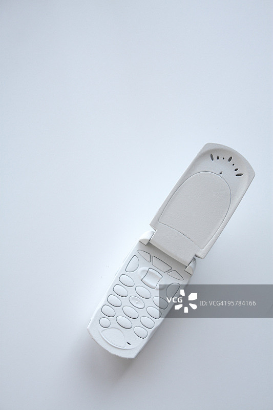 白色翻盖手机图片素材
