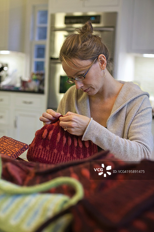 缝制手工钱包图片素材