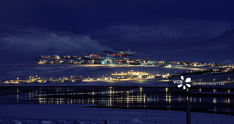 冬季，冰岛莫斯费尔斯拜尔镇图片素材