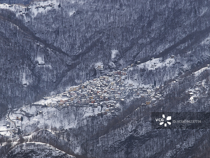 雪景山村图片素材