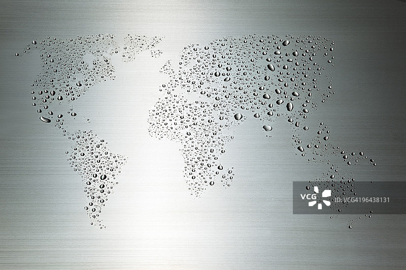 金属板上的世界地图绘制图片素材