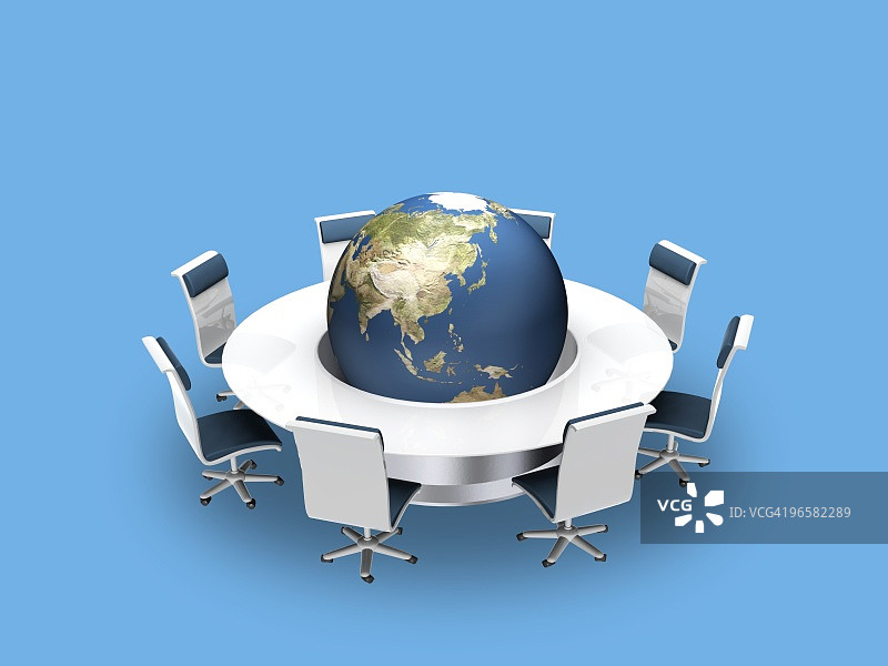 会议桌上以亚洲为中心的地球图片素材