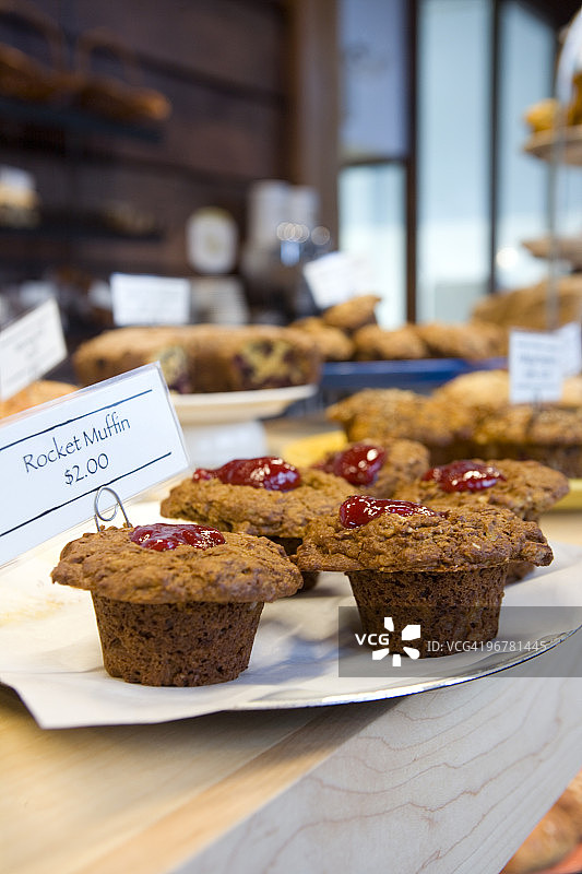 覆盆子酱麸皮松饼图片素材