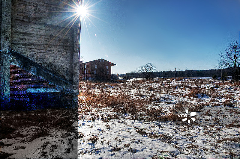 老磨坊和阳光图片素材
