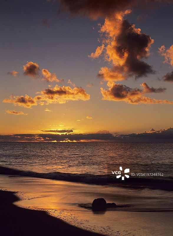 圣基茨和尼维斯，尼维斯岛匹尼海滩图片素材