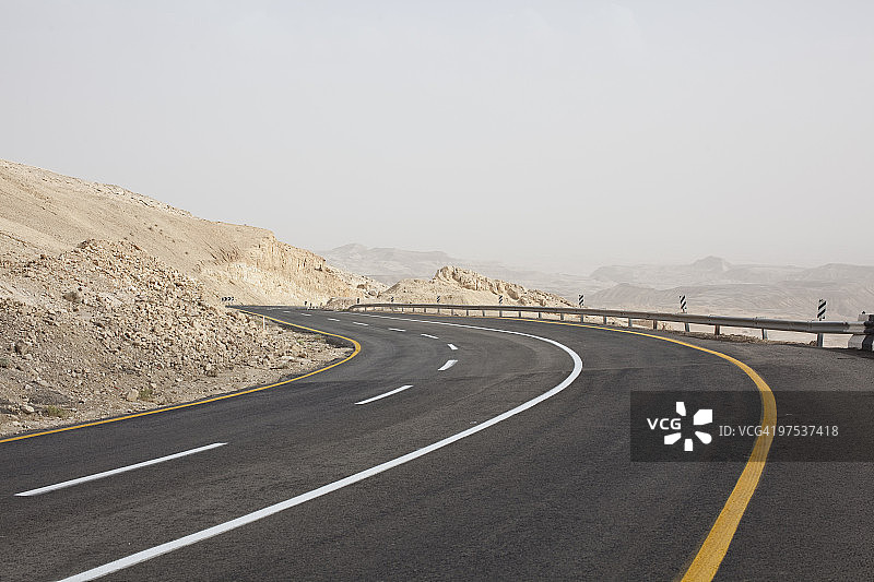沙漠公路图片素材