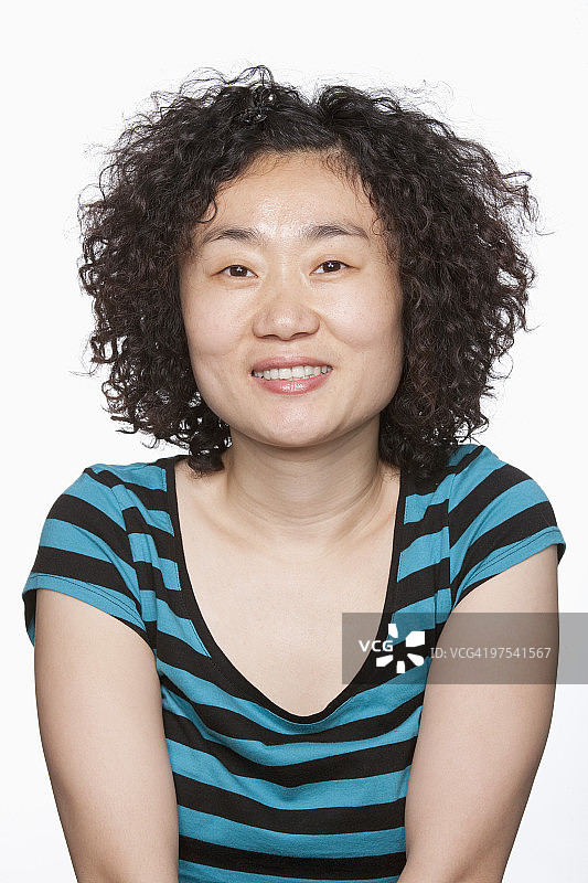 微笑的亚洲女性图片素材