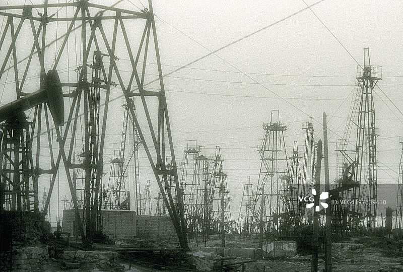 阿塞拜疆的油井图片素材