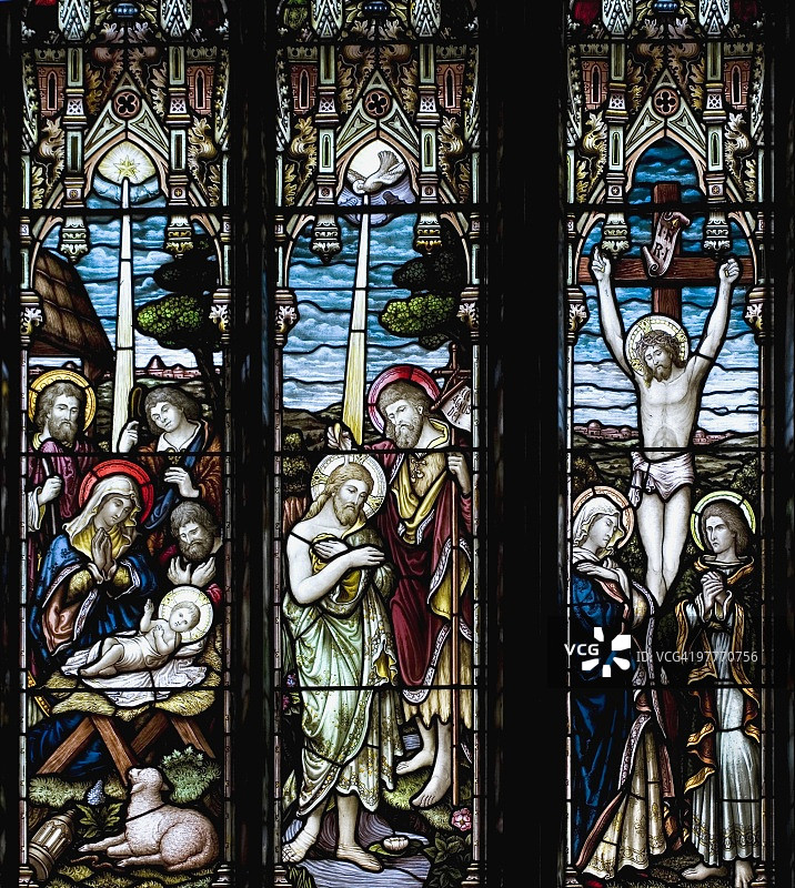 彩色玻璃窗图片素材