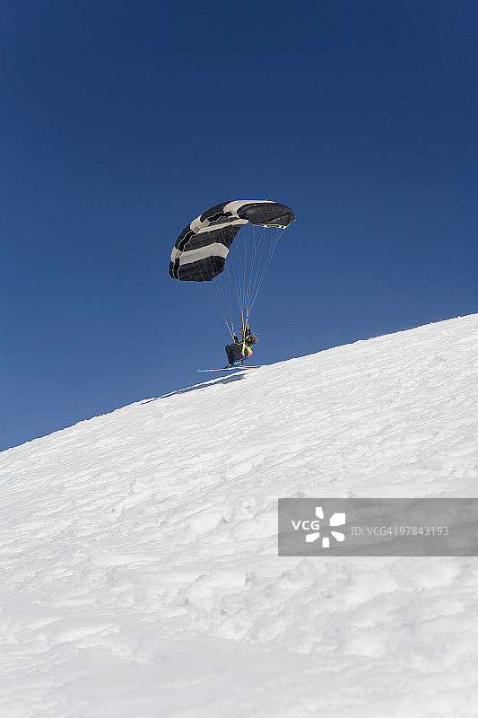 雪地风筝图片素材