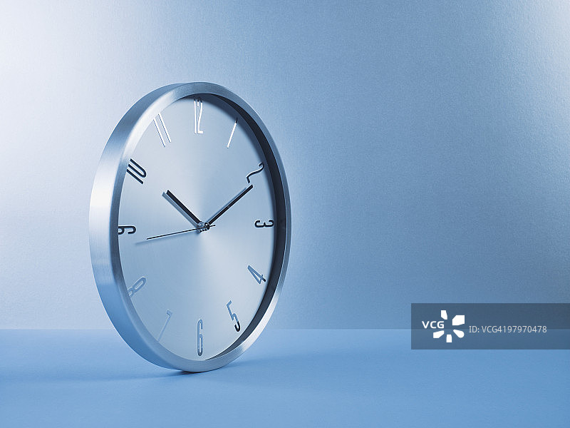 金属时钟图片素材