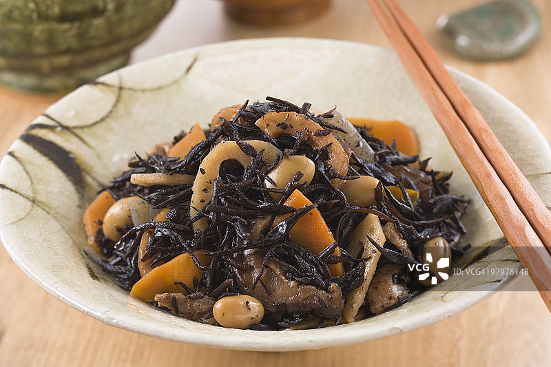 烩制羊栖菜蔬菜图片素材