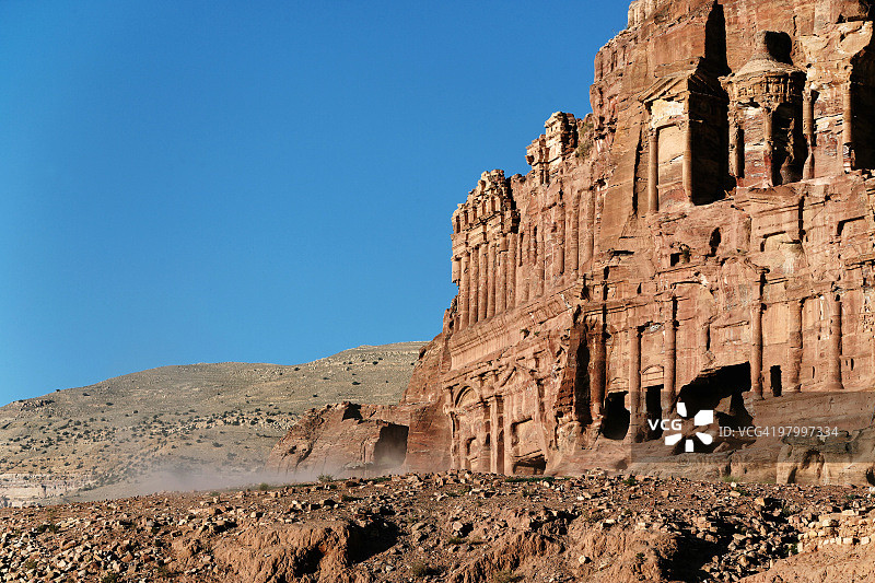 约旦佩特拉 Djebel Khubtha 的皇家坟墓图片素材