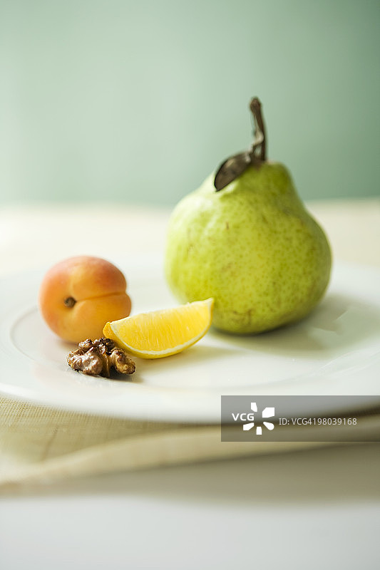 带水果的安茹梨图片素材