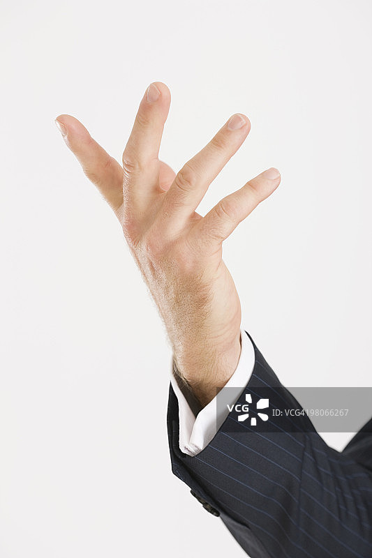 男人张开手指举起手图片素材