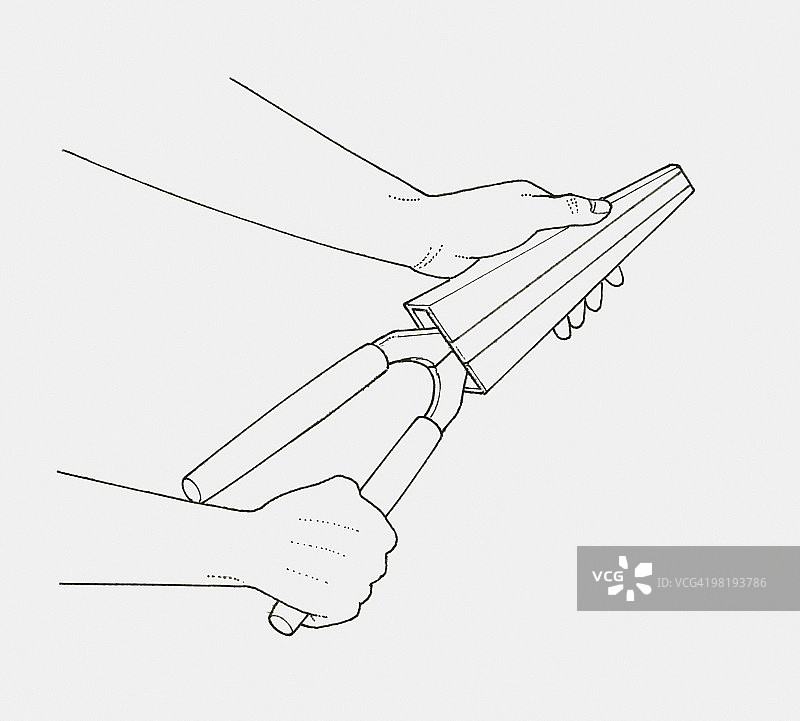 黑白插画：双手将园艺剪刀放入保护套图片素材
