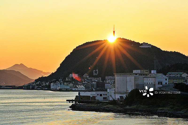 光线来了图片素材