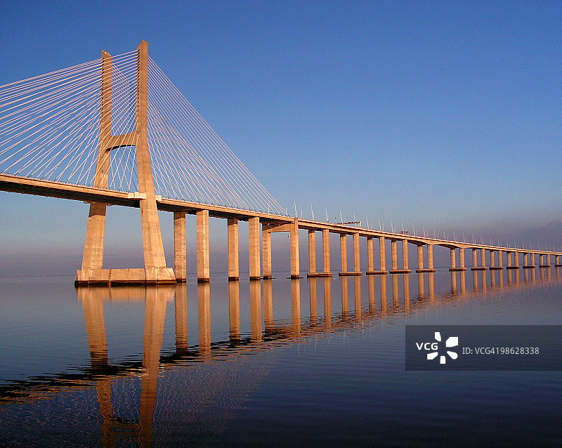 瓦斯科达伽马桥图片素材