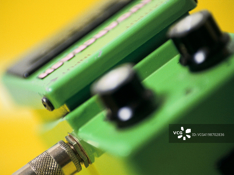 吉他效果器微距摄影图片素材