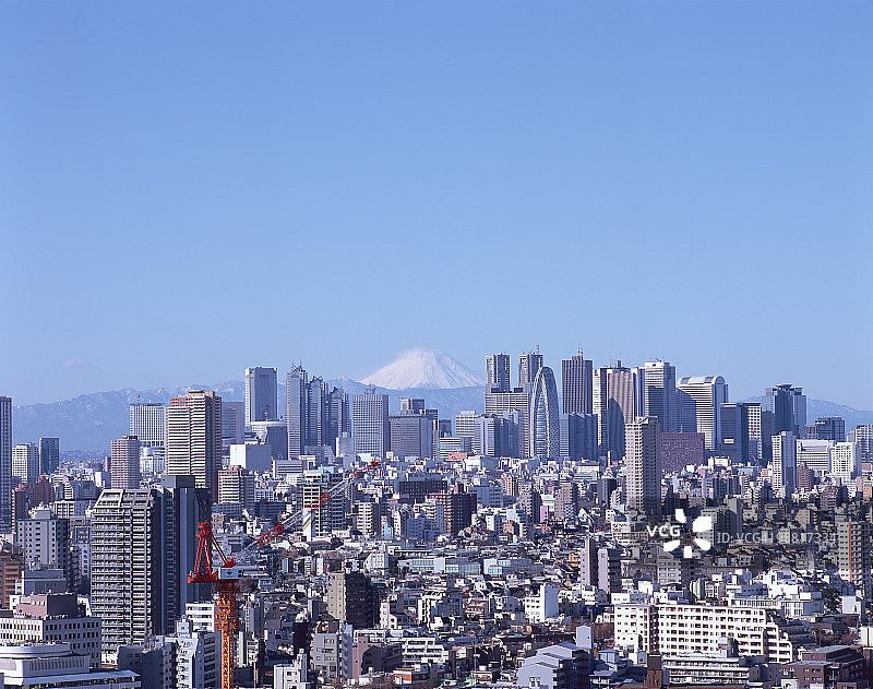 东京文京区的新宿摩天大楼和富士山图片素材